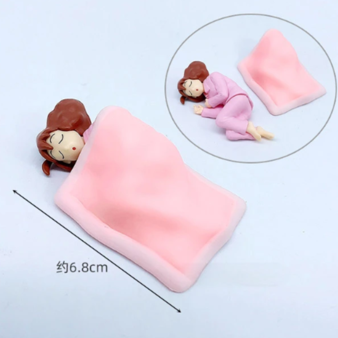 Shinchan Action Figure Set of 5 Toy Size - 3.5-8CM | Shinchan Family