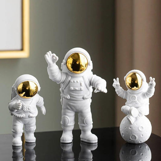 Astronaut Figures Toys Set of 3 Figures Height-10 to 8CM| Astro Set of 3